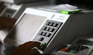 Candidatos ao GDF cumprem agenda de campanha com sabatinas e atos nesta segunda