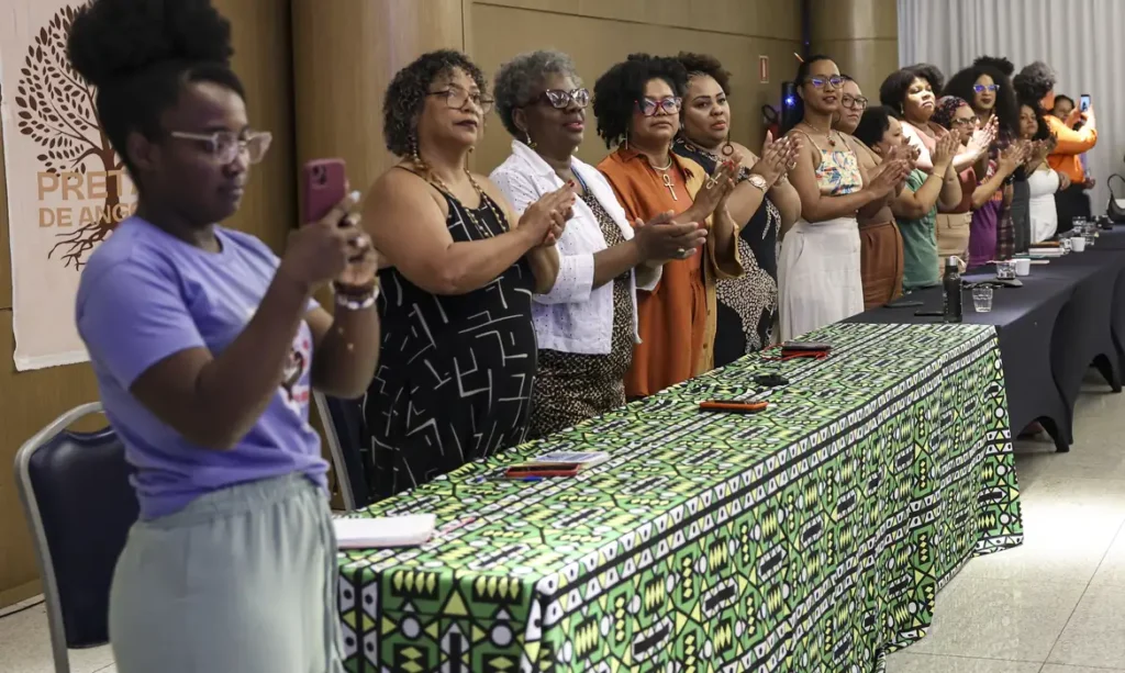 Mulheres negras lançam manifesto para eleições de 2026