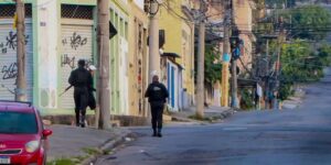 PM do RJ prende 13 em ação contra Comando Vermelho; 4 morreram
