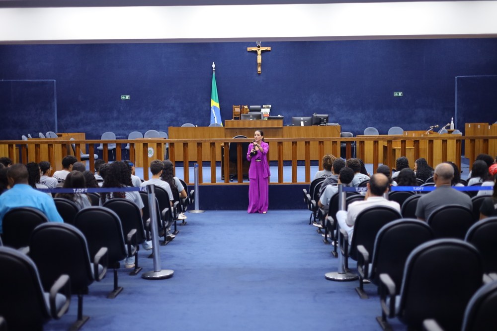 TJDFT recebe alunos do Riacho Fundo no programa Conhecendo a Justiça