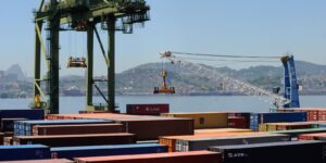 Balança comercial tem superávit de US$ 7,4 bilhões em agosto