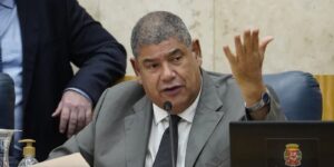 Ex-vereador Milton Leite se entrega à polícia após operação contra PCC