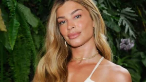 Grazi Massafera exibe abdômen trincadíssimo fotos de lingerie; veja imagens!