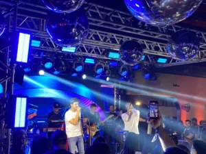 Israel & Rodolffo fazem apresentação para convidados em Goiânia; assista