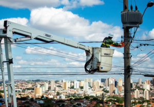 Manutenção em redes elétricas afeta Guará e Itapoã nesta terça