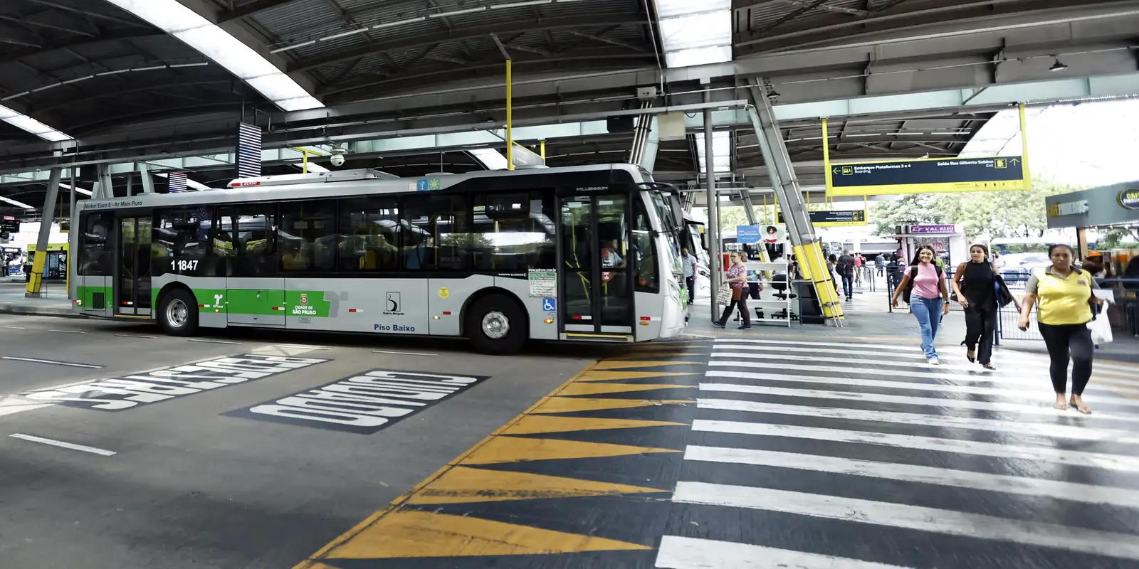 Operação combate infiltração do PCC no transporte público em São Paulo