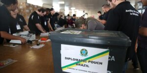 Quase 1 milhão de brasileiros no exterior poderão votar nas eleições