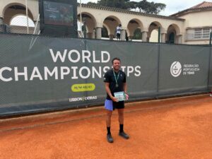 Tenista brasiliense, Rodrigo Starling alcança segundo lugar em ranking masters mundial e mostra o vigor dos atletas veteranos em quadra