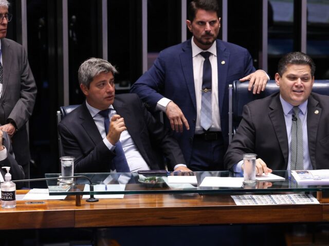 Alcolumbre retira PEC da Segurança Pública da pauta do Senado