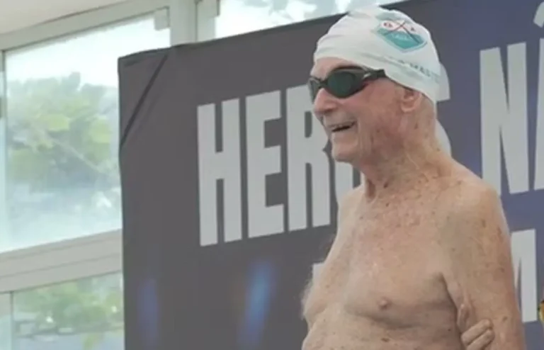 Aos 102 anos, nadador recordista mundial impressiona ao competir com atletas mais jovens no Rio; vídeo