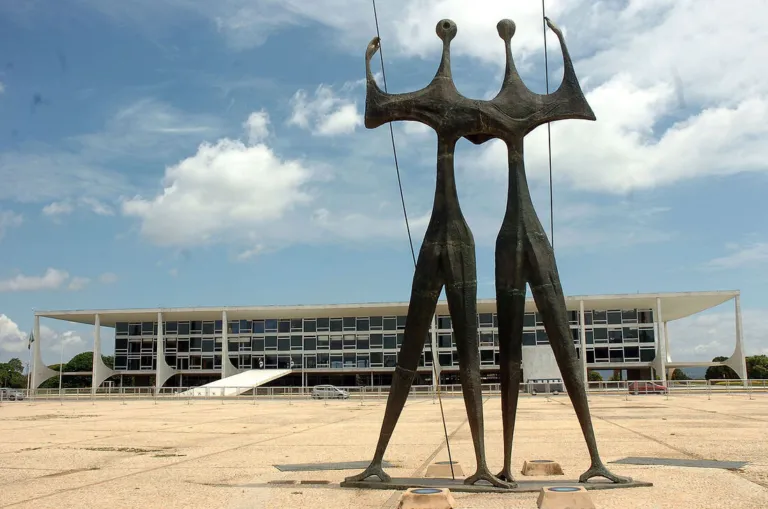 Brasília terá praça dos Três Poderes fechada e 5 mil agentes de segurança no 2º turno
