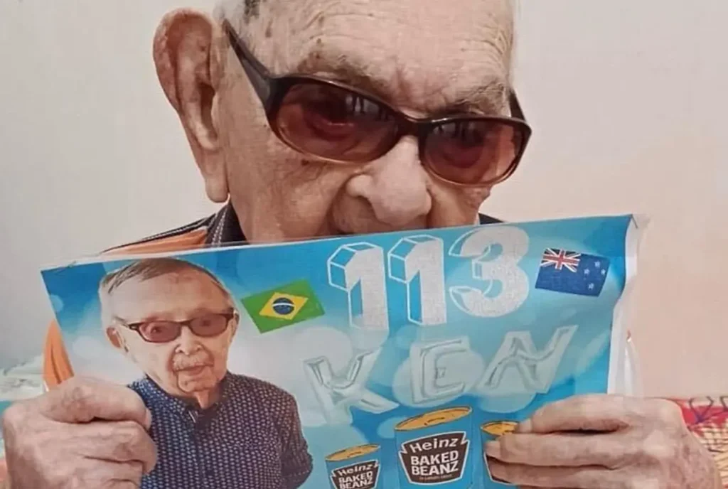 Homens mais velhos do mundo, brasileiro e australiano celebram aniversários juntos; fotos