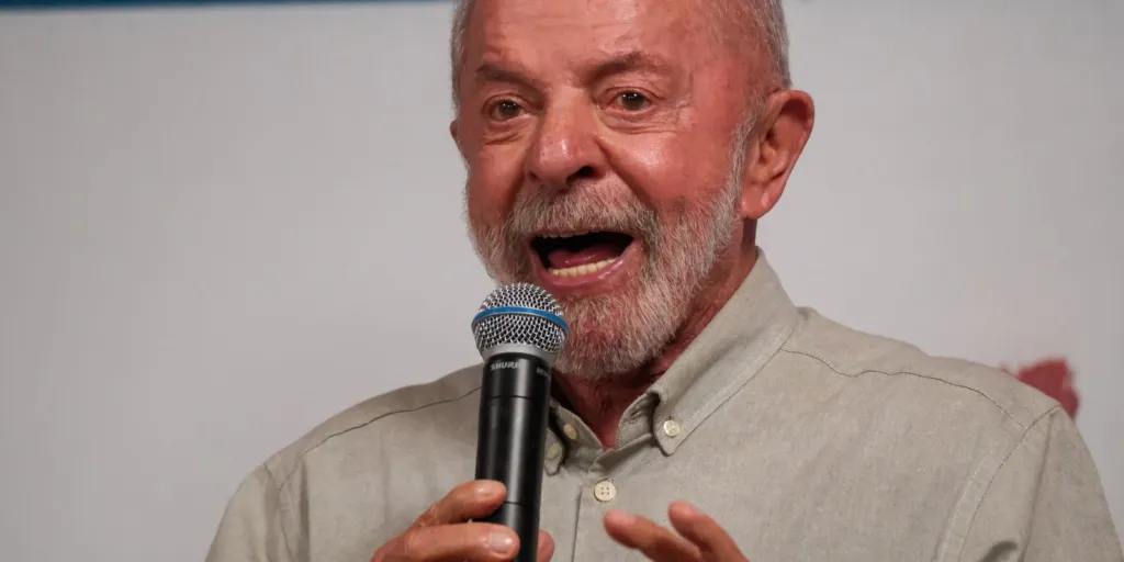 Lula aceita proposta de Flávio para quebra de sigilo bancário