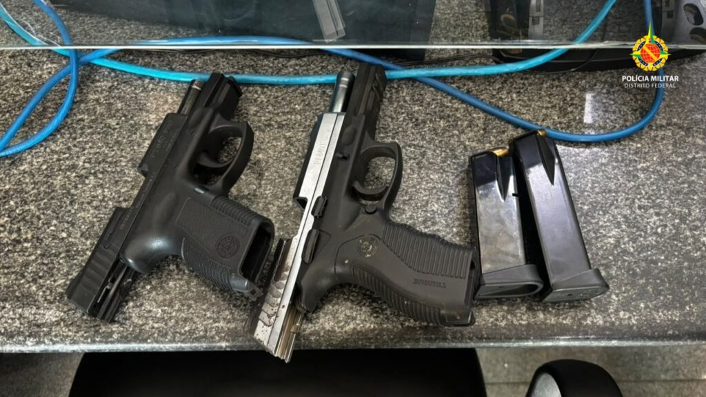 Motorista ameaça homem com duas pistolas após briga de trânsito em Ceilândia
