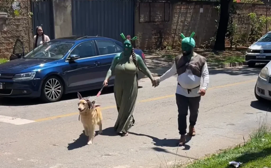 Pais surgem de Shrek e Fiona na escola e surpreendem a filha em Aparecida de Goiânia; vídeo