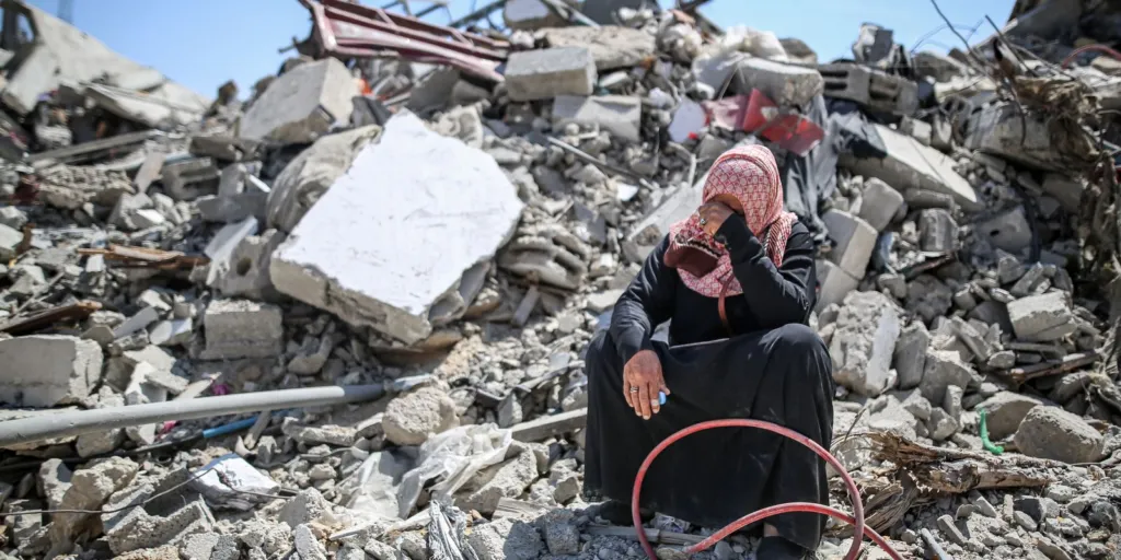"Plano de paz” de Gaza tem bombas diárias 3 anos após início da guerra